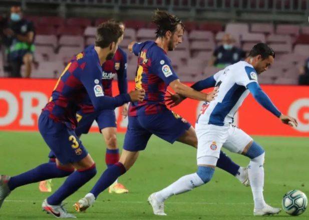  德甲新军上演逆袭好戏跻身欧联资格区  