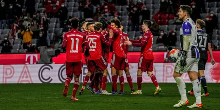  德甲揭幕战上演进球大战，拜仁六球狂胜对手  